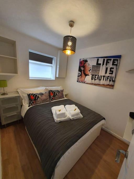 Crash Pad In Luton Town Luton (Bedfordshire)